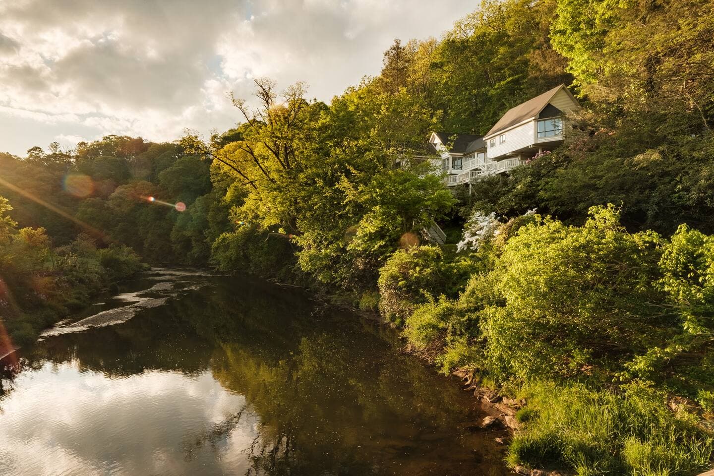 Riverview Treehouse — photo 1